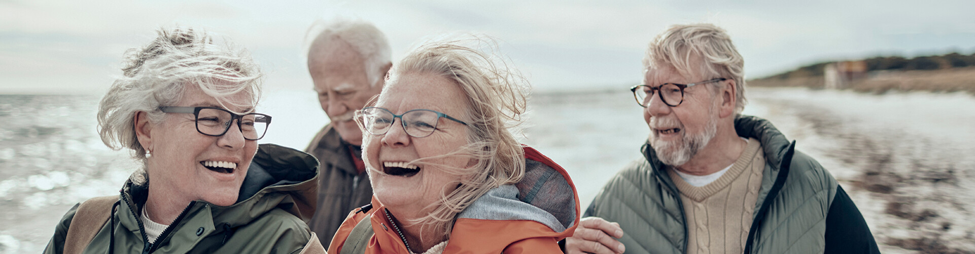 To par på stranden